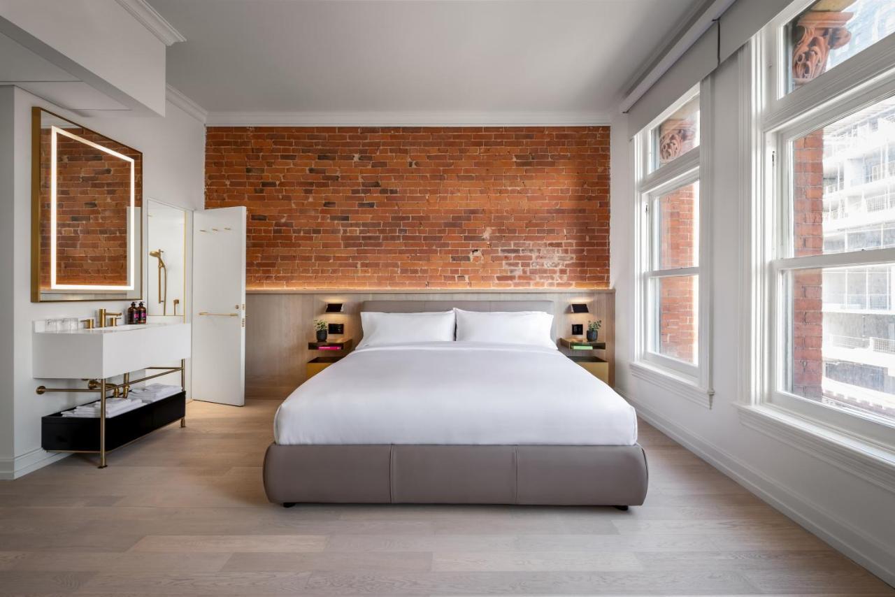Hotel Gladstone House