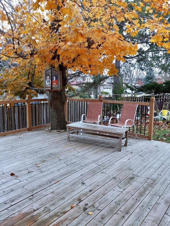 Private In House In North York Shared Kitchen Guest house Toronto