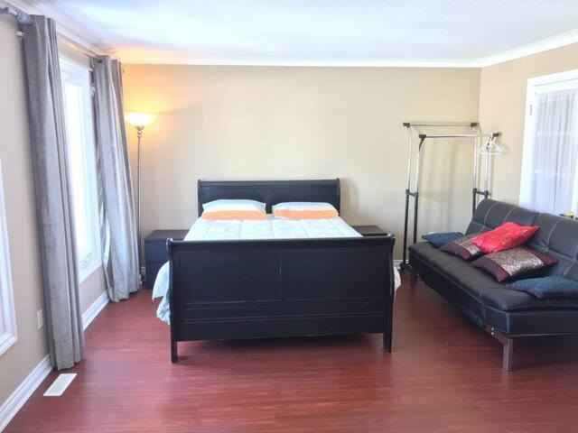 Guest house Cheerful Vacation House