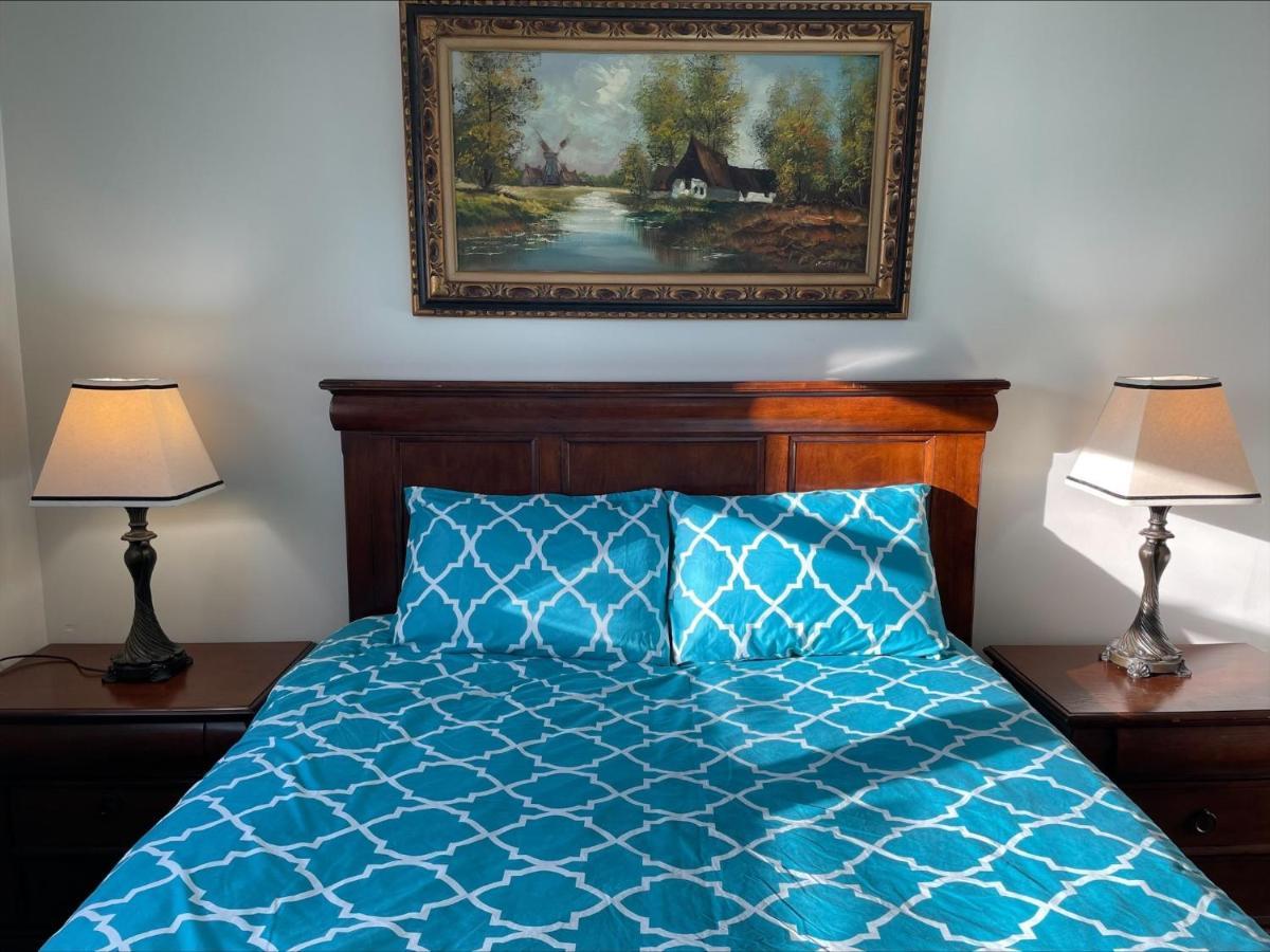 Privatunterkunft 77 Nice And Warm Series Rooms Toronto