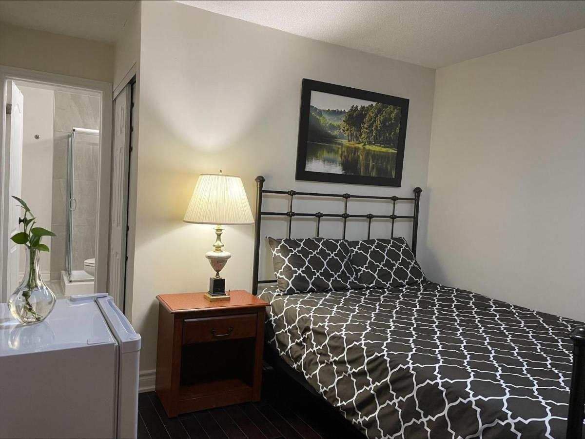 77 Nice And Warm Series Rooms
