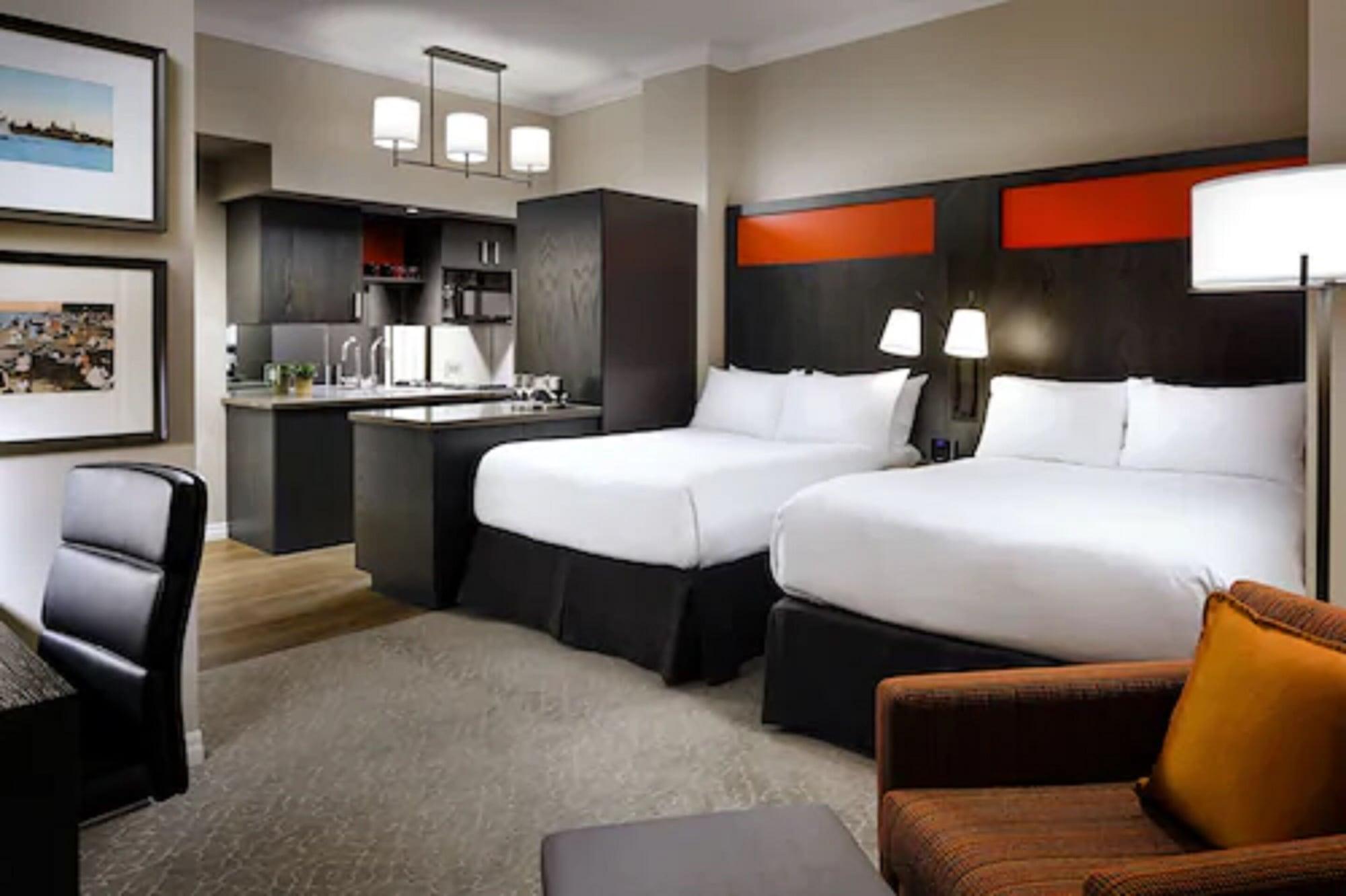 Hotel One King West And Toronto