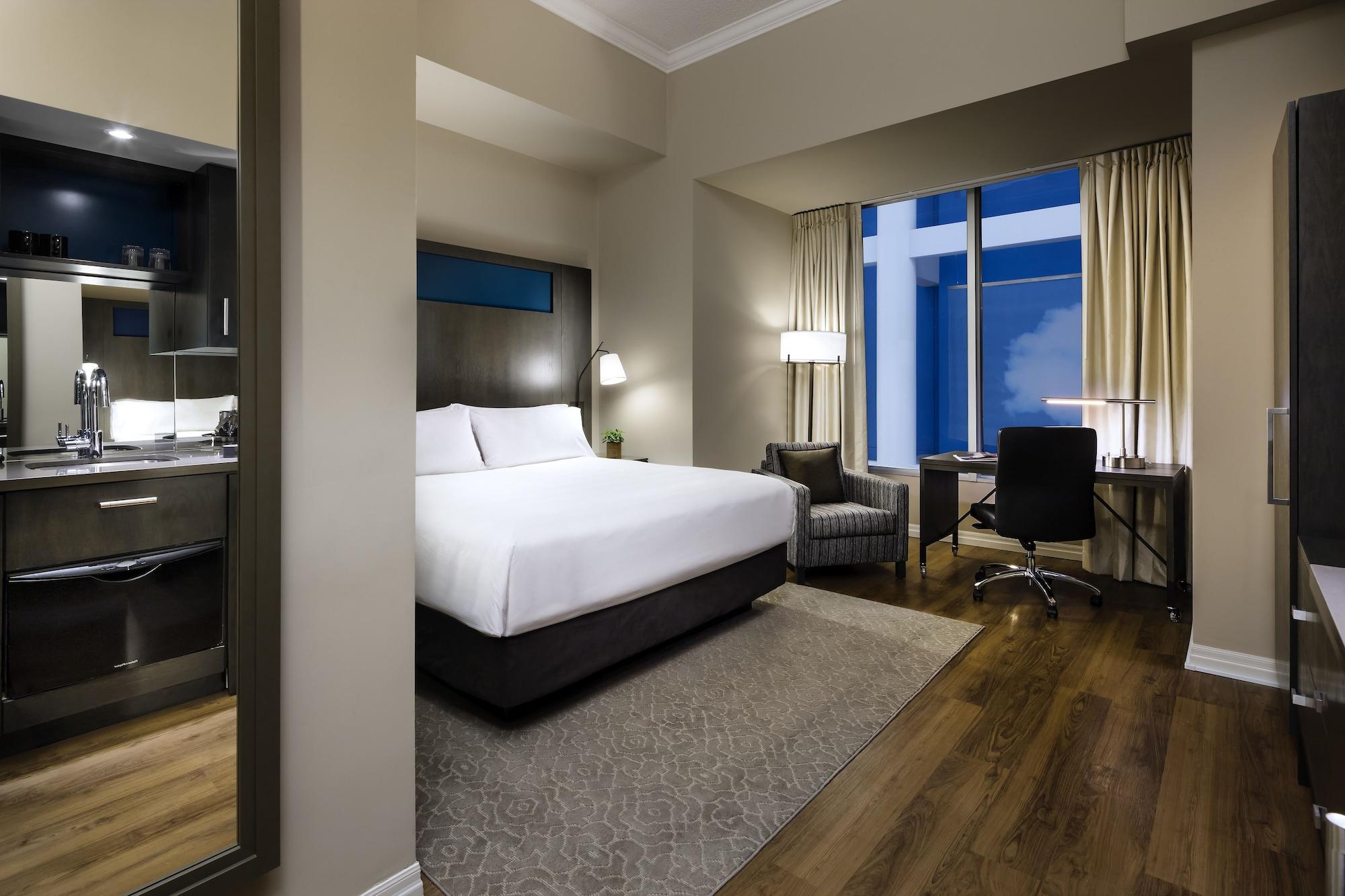 One King West And Hotel 4*