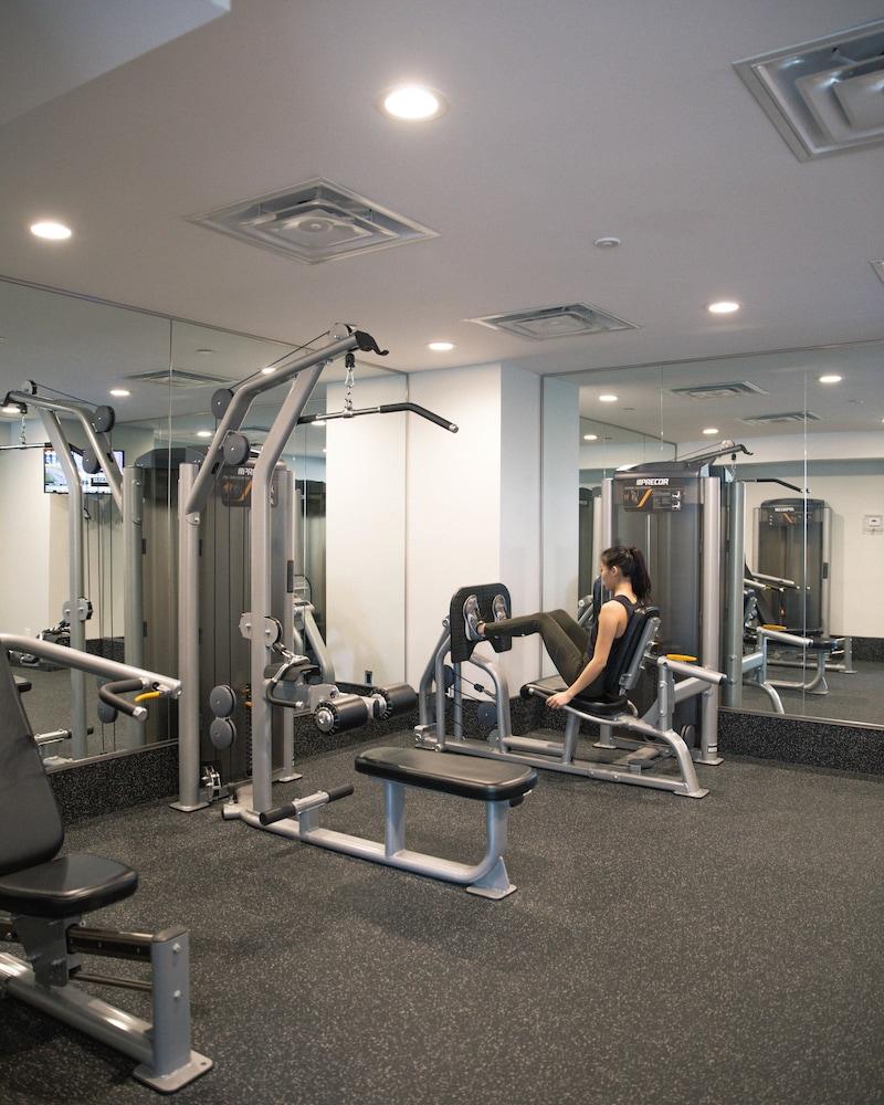 One King West And Hotel 4*