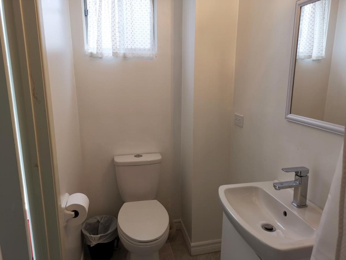 Private In House In North York Shared Kitchen Guest house