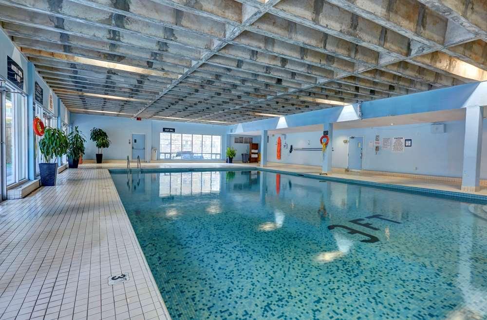 Town Hotel Toronto