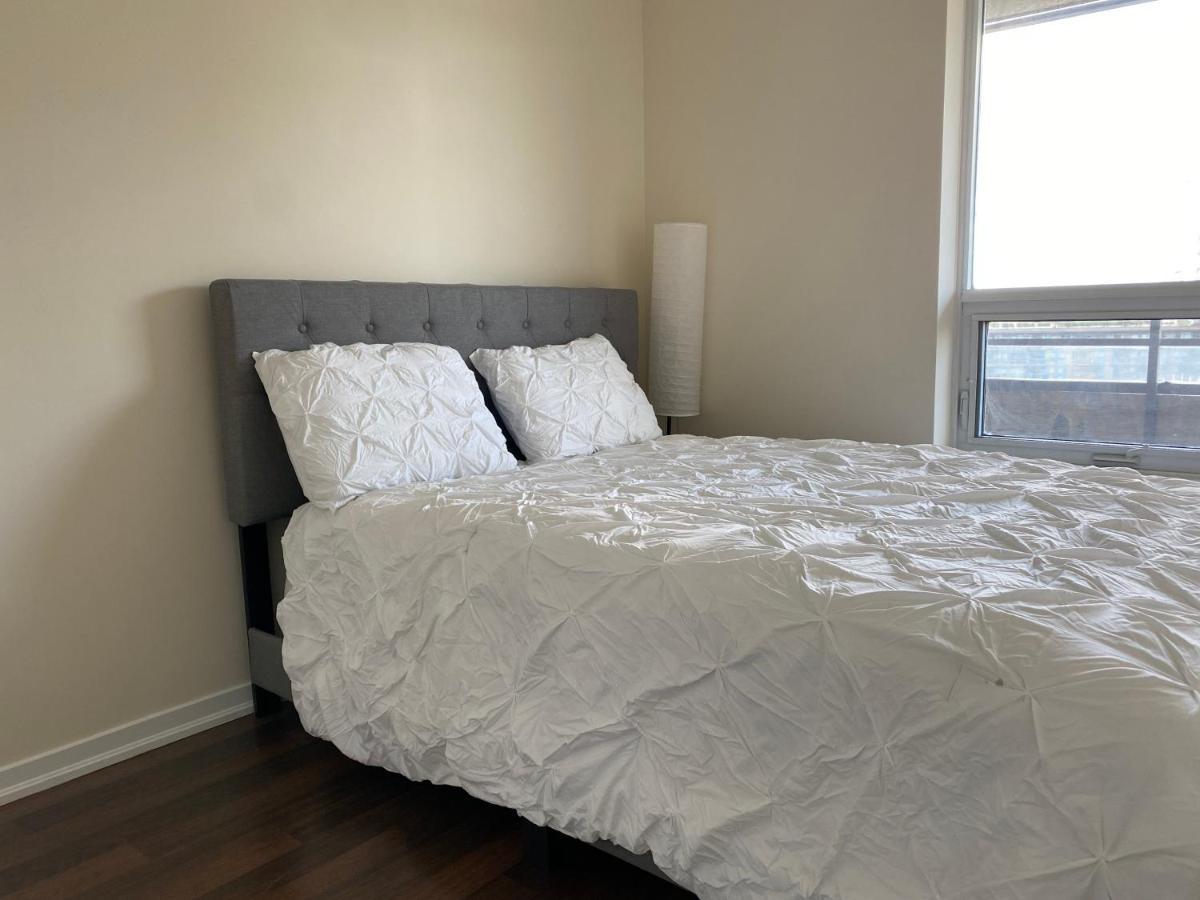 Beautiful Cozy Entire 1-bedroom Unit + Balcony