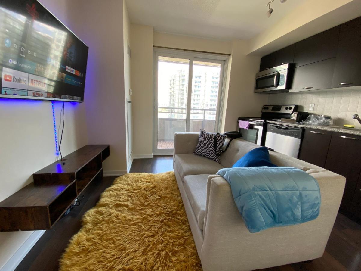Beautiful Cozy Entire 1-bedroom Unit + Balcony Apartment