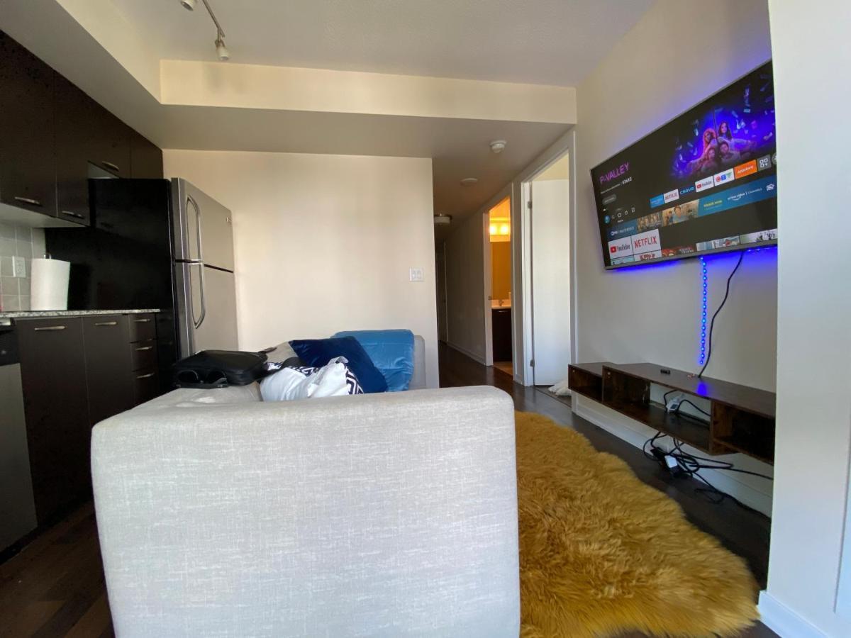 Apartment Beautiful Cozy Entire 1-bedroom Unit + Balcony *