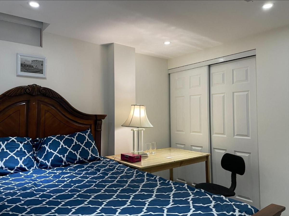 77 Nice And Warm Series Rooms Privatunterkunft