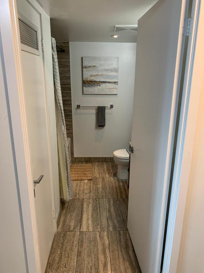 Toronto Suite With Parking Apartment Toronto
