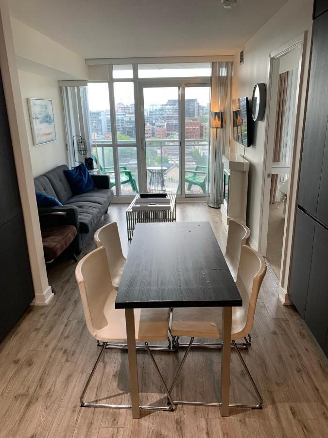 Toronto Suite With Parking Apartment Toronto