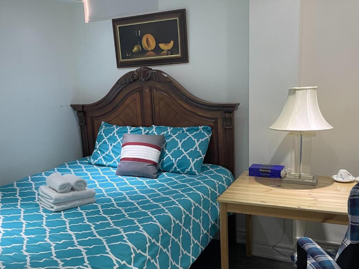 Homestay Btn Family-style Bustling Area Self-check-in So Fast Fiber Net Free Parking Toronto