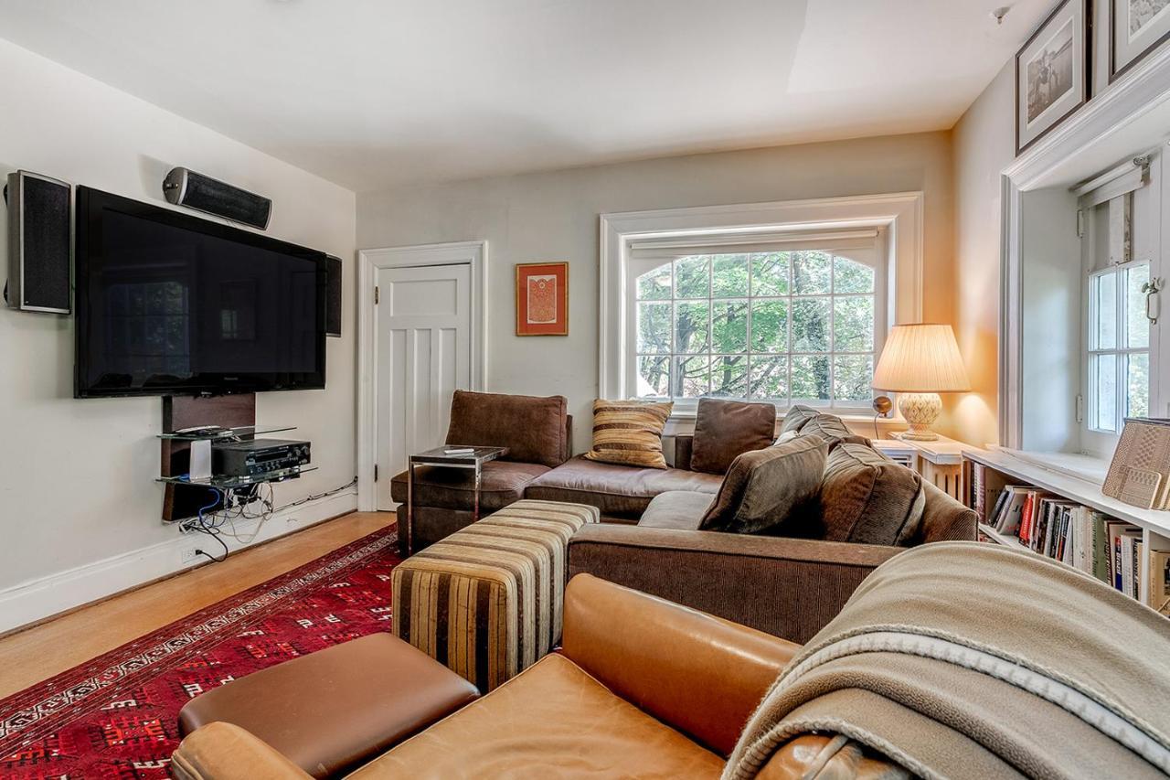 Four Bedroom Rosedale Toronto