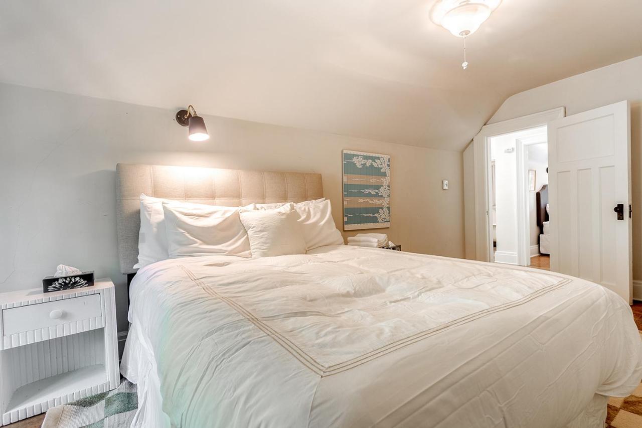 Holiday home Four Bedroom Rosedale Toronto