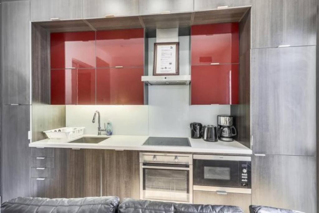Apartment Elegant Downtown On Front West Street Ii Toronto