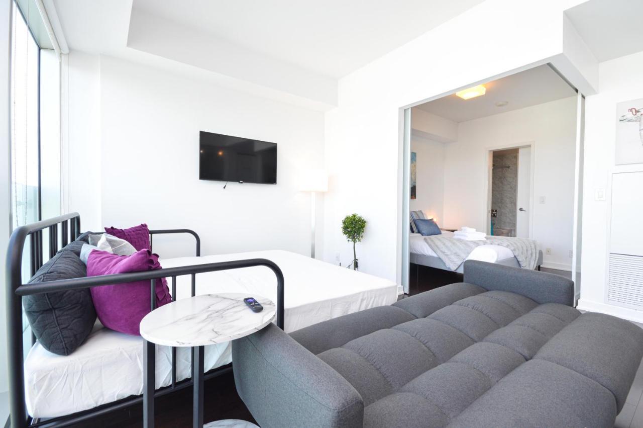 Apartment Minutes Walk To Scotiabank Arena,tiff, Mtcc,cn Tower Downtown *