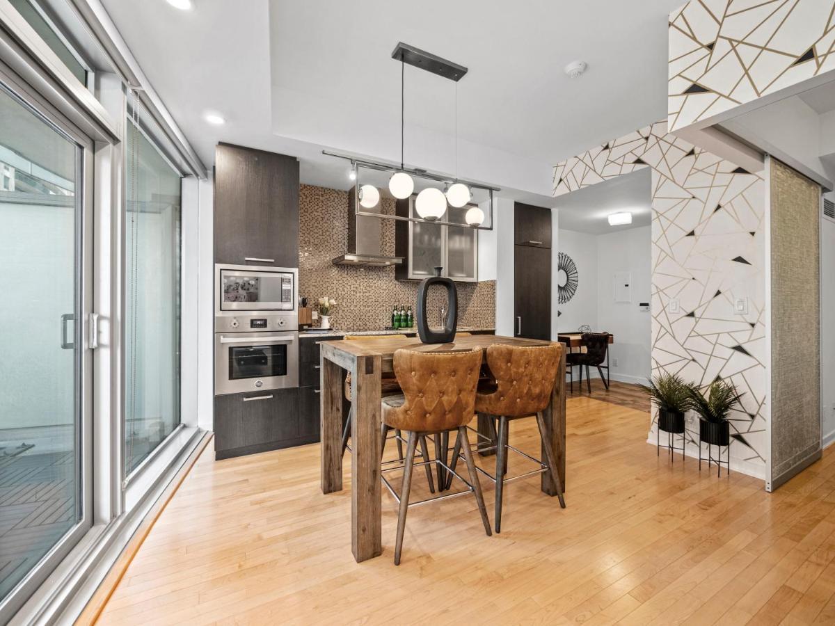 Stylish 1br - Cn Tower View, Entertainment District-downtown Toronto