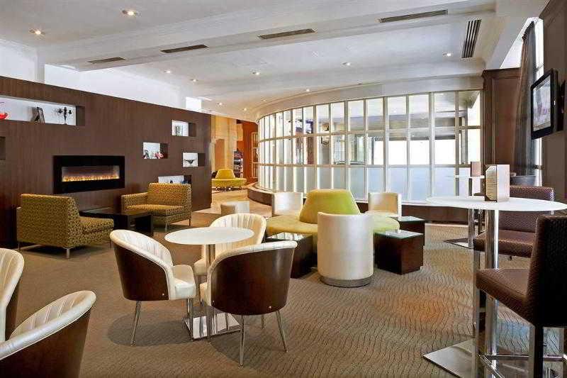 The Novotel Centre