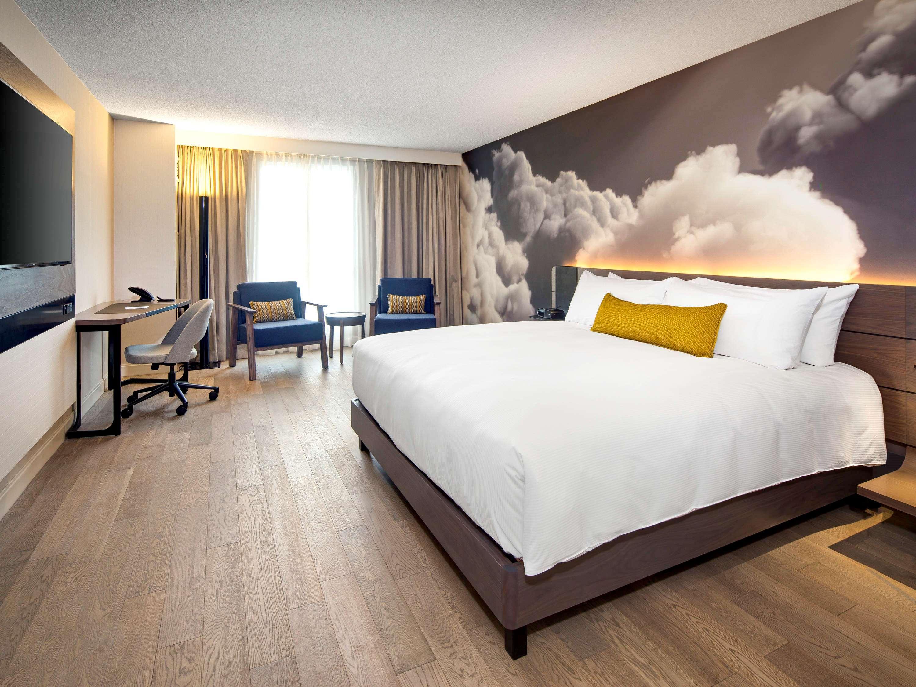 The Novotel Centre Hotel 4*