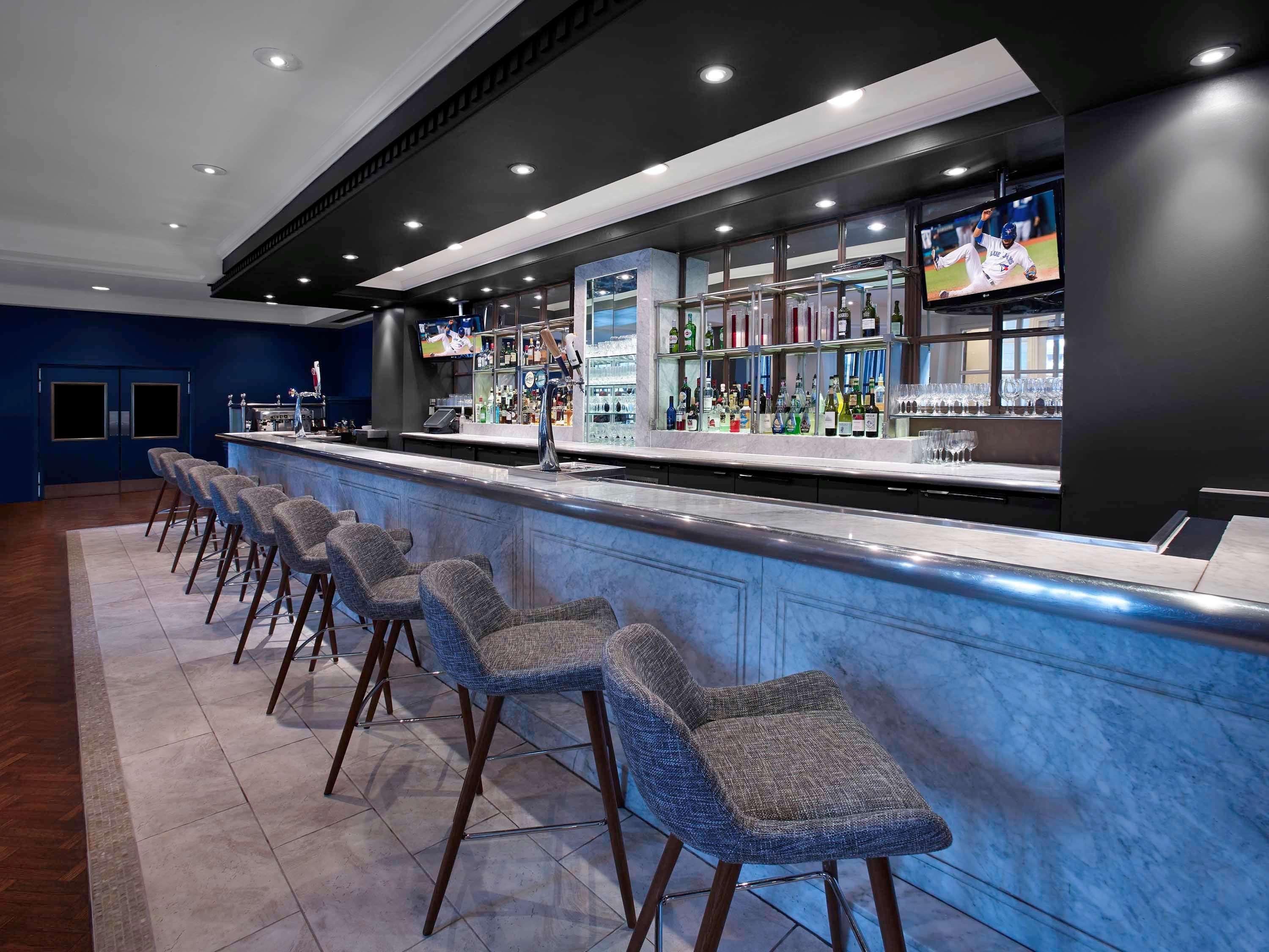 Hotel The Novotel Centre 4*