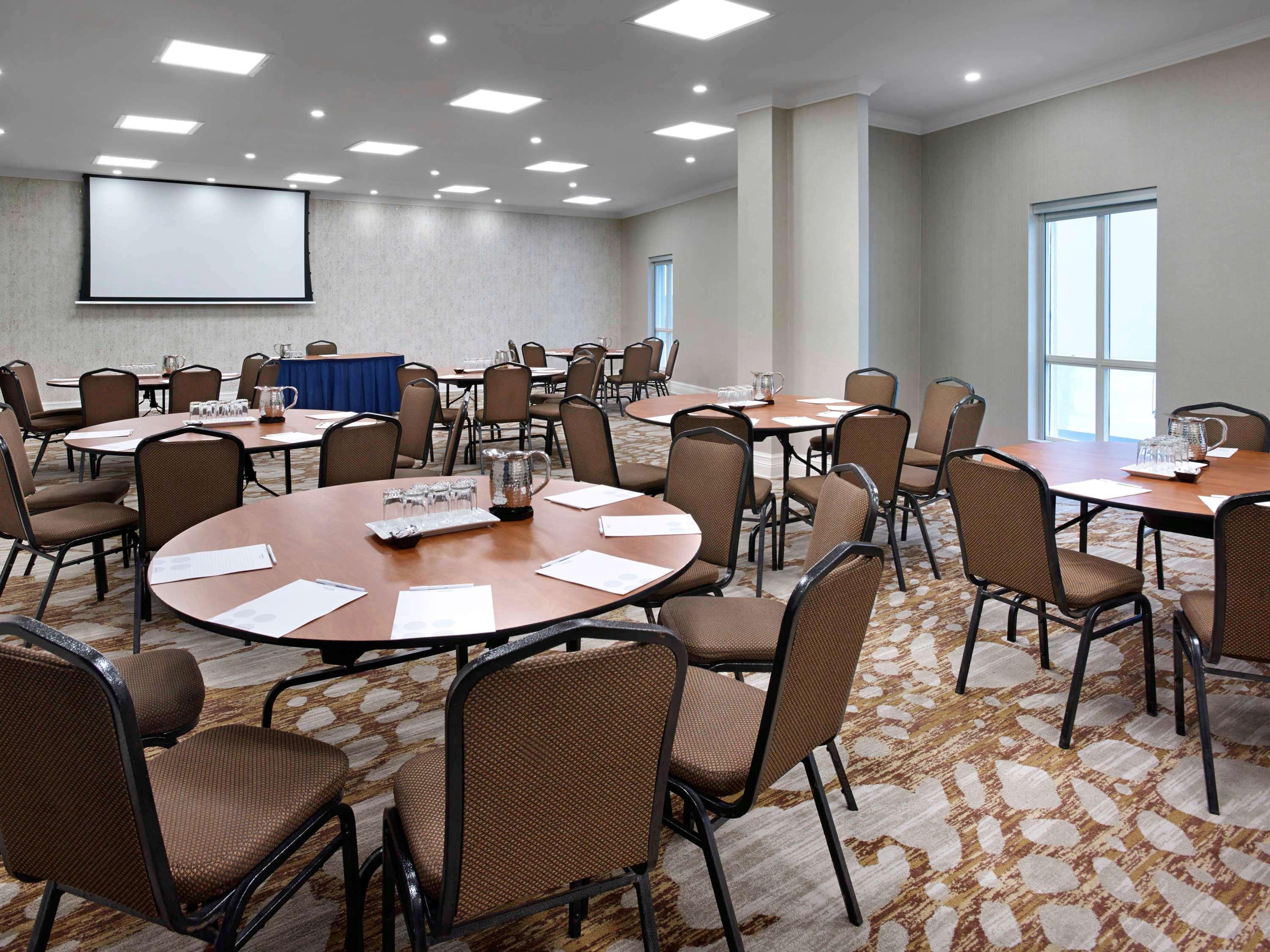 The Novotel Centre