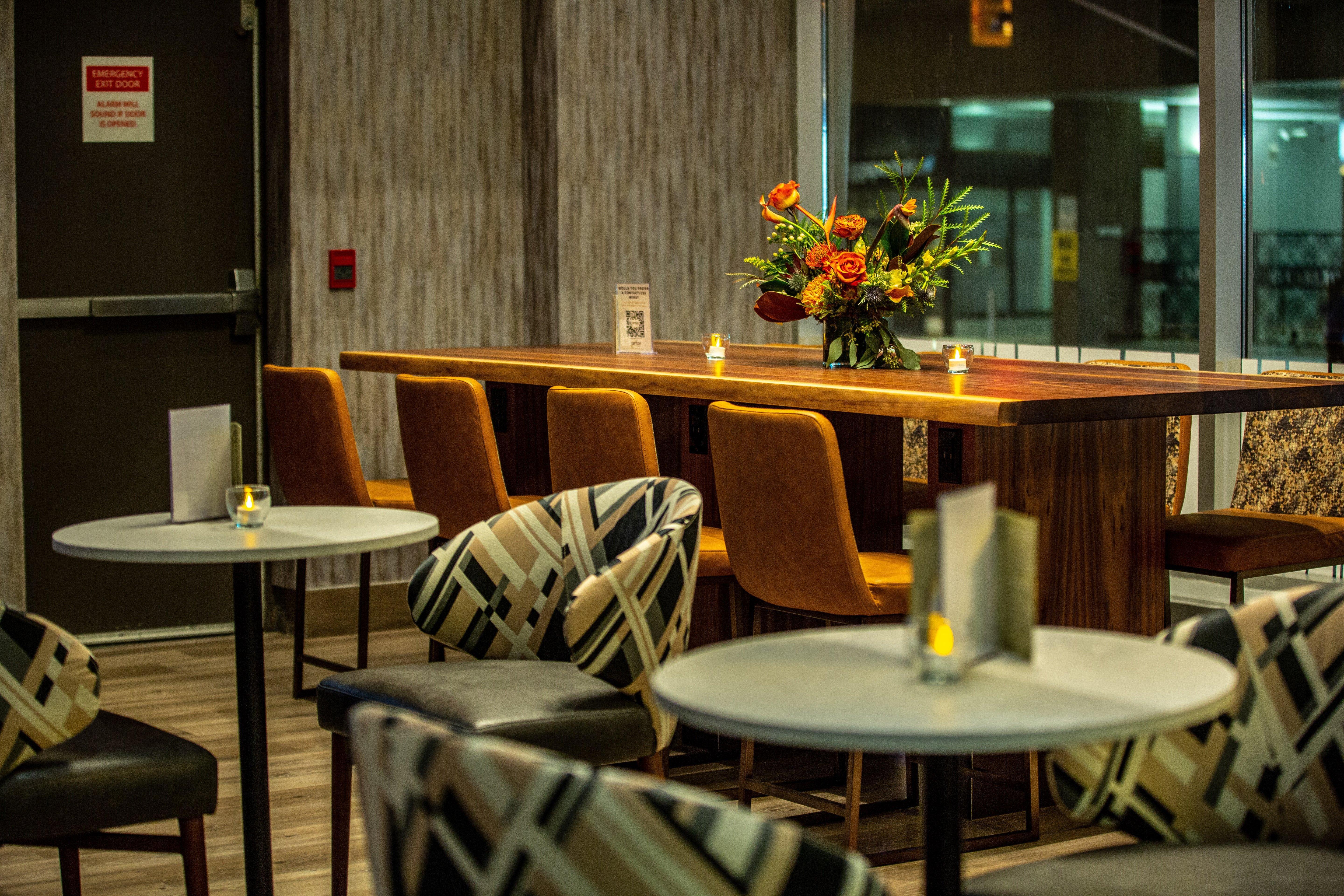 Downtown Centre By Ihg 4* Toronto