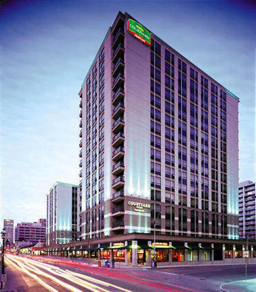 Courtyard By Marriott Downtown
