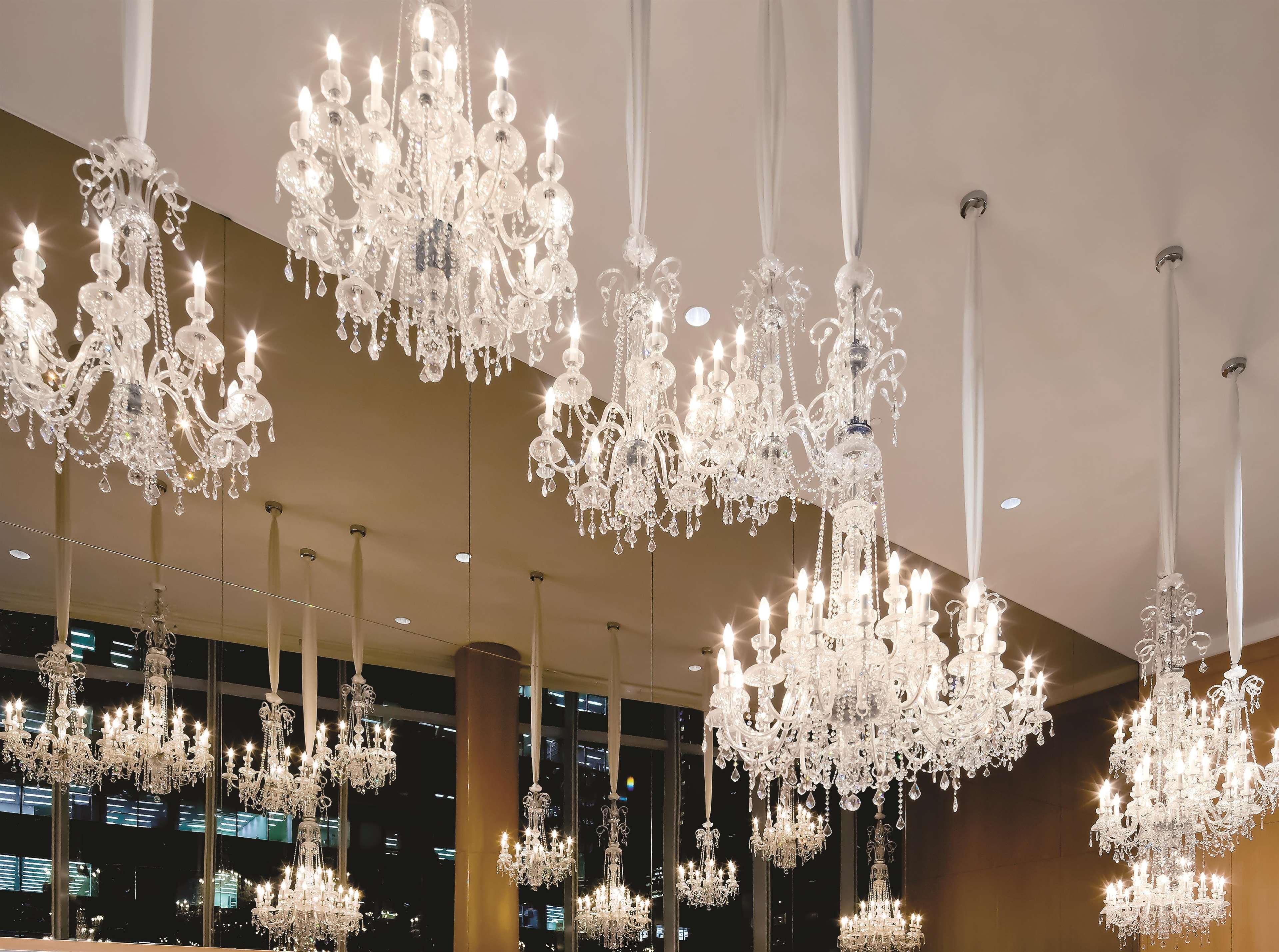 Shangri-la Hotel 5*