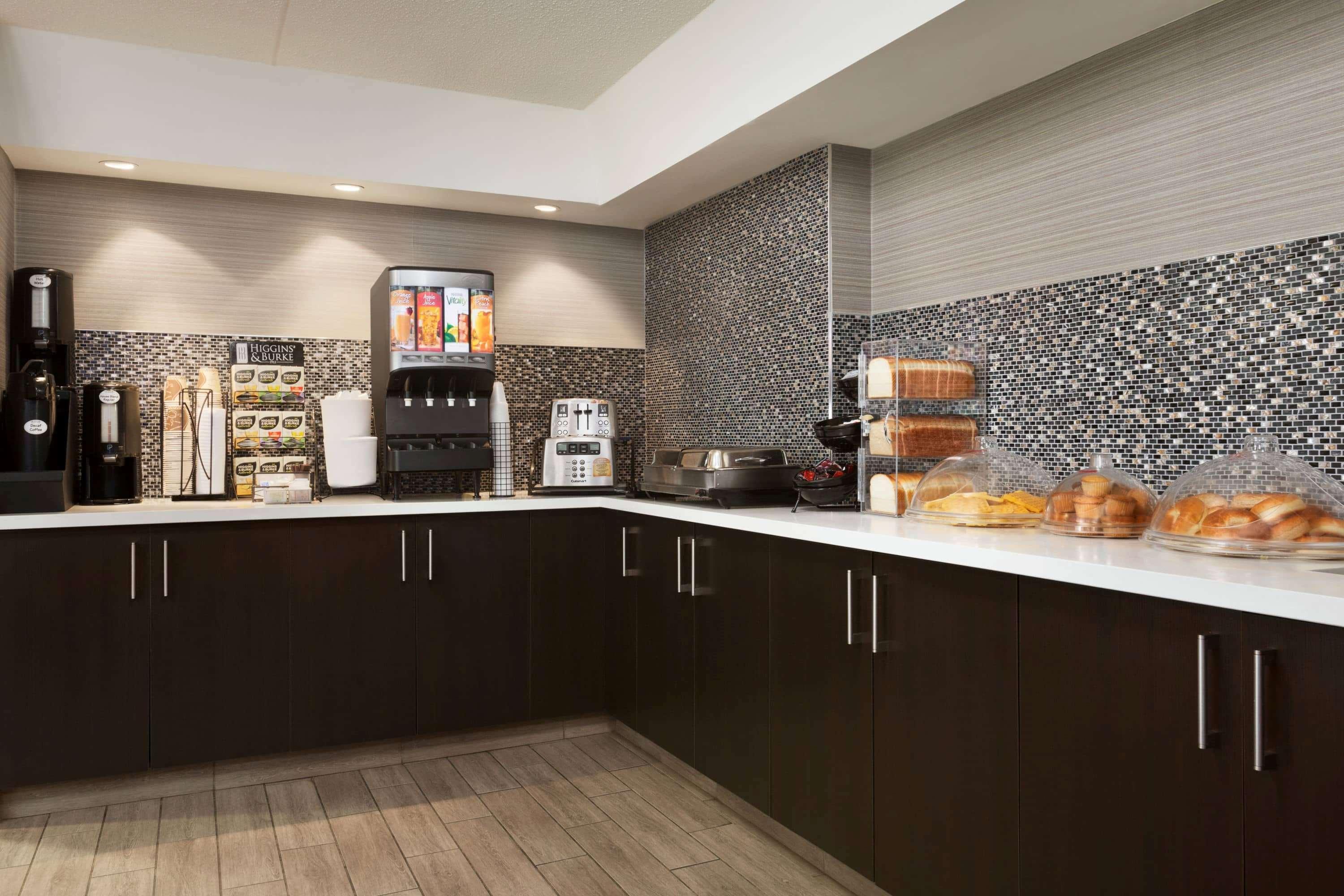Travelodge By Wyndham East 2*