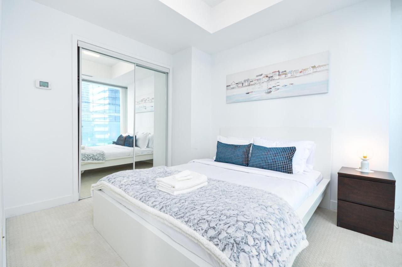 Minutes Walk To Scotiabank Arena,tiff, Mtcc,cn Tower Downtown Toronto
