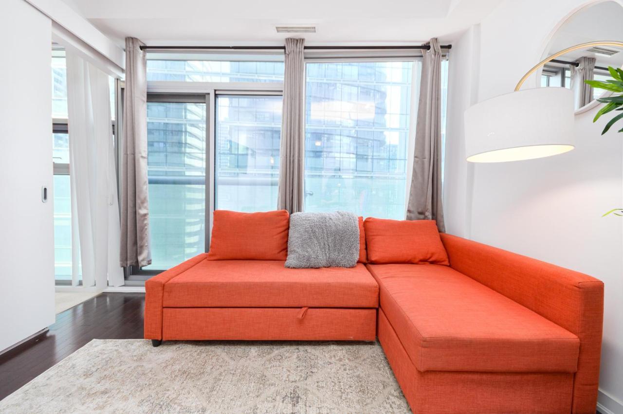 Apartment Minutes Walk To Scotiabank Arena,tiff, Mtcc,cn Tower Downtown Toronto