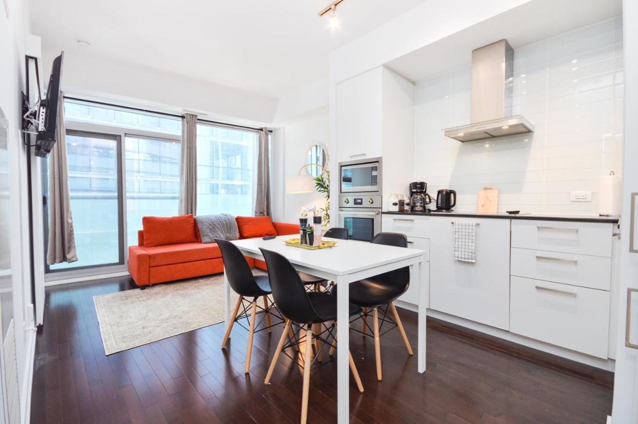 Minutes Walk To Scotiabank Arena,tiff, Mtcc,cn Tower Downtown Apartment *