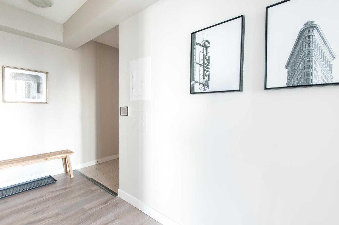 Downtown Two Bedroom With Amazing View, Free Parking
