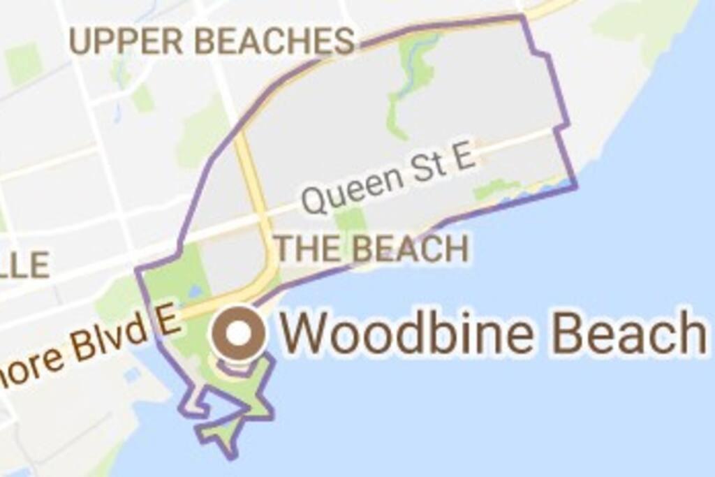 2 Queen Bedroom Upper Beaches Apartment *