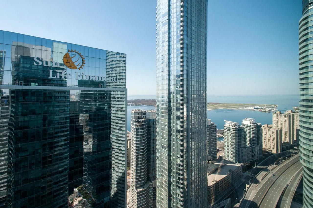 Apartment Downtown Two Bedroom With Amazing View, Free Parking Toronto