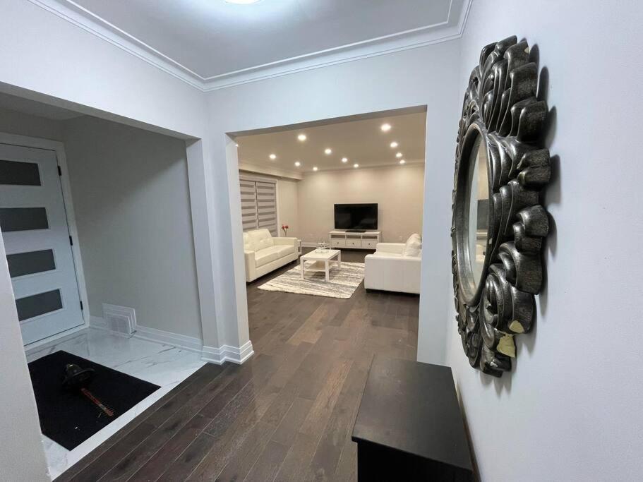3-bedroom Modern Luxury In The Heart Of Apartment
