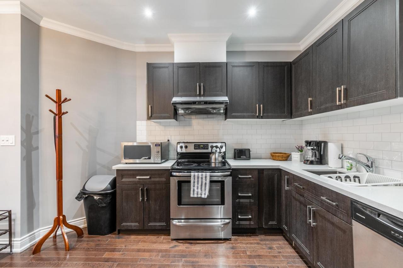 Modern 3br Apt In The Heart Of Trinity Bellwoods Toronto