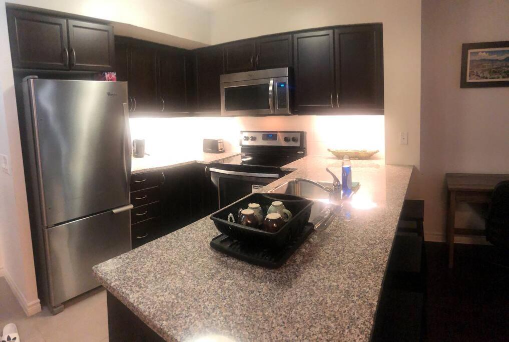 Apartment 1 Bedroom Beside Cn Tower & Rogers Centre Toronto