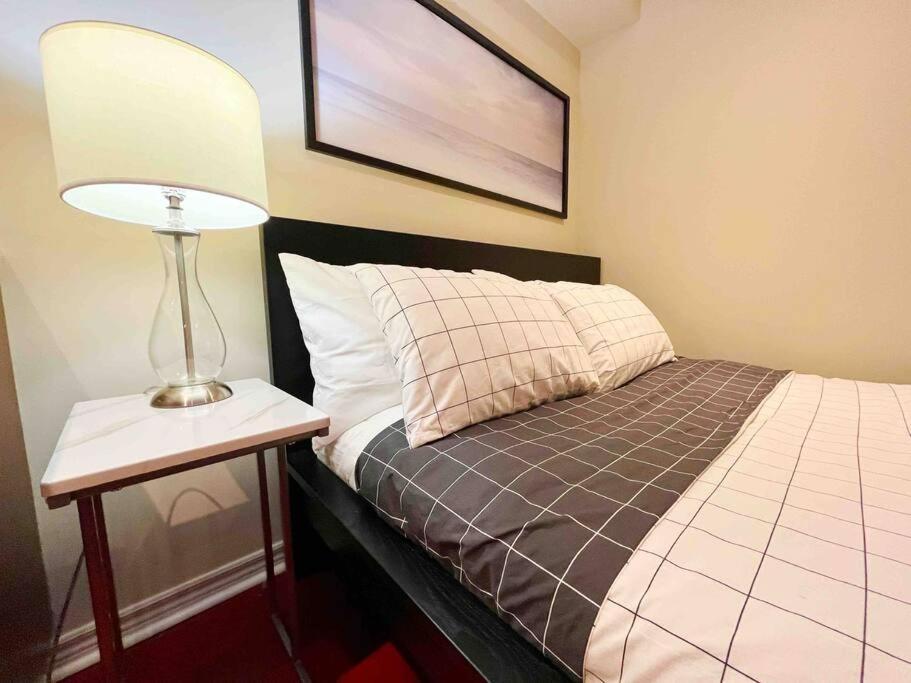 Apartment Beach Studio With Private Detached Bathroom Toronto