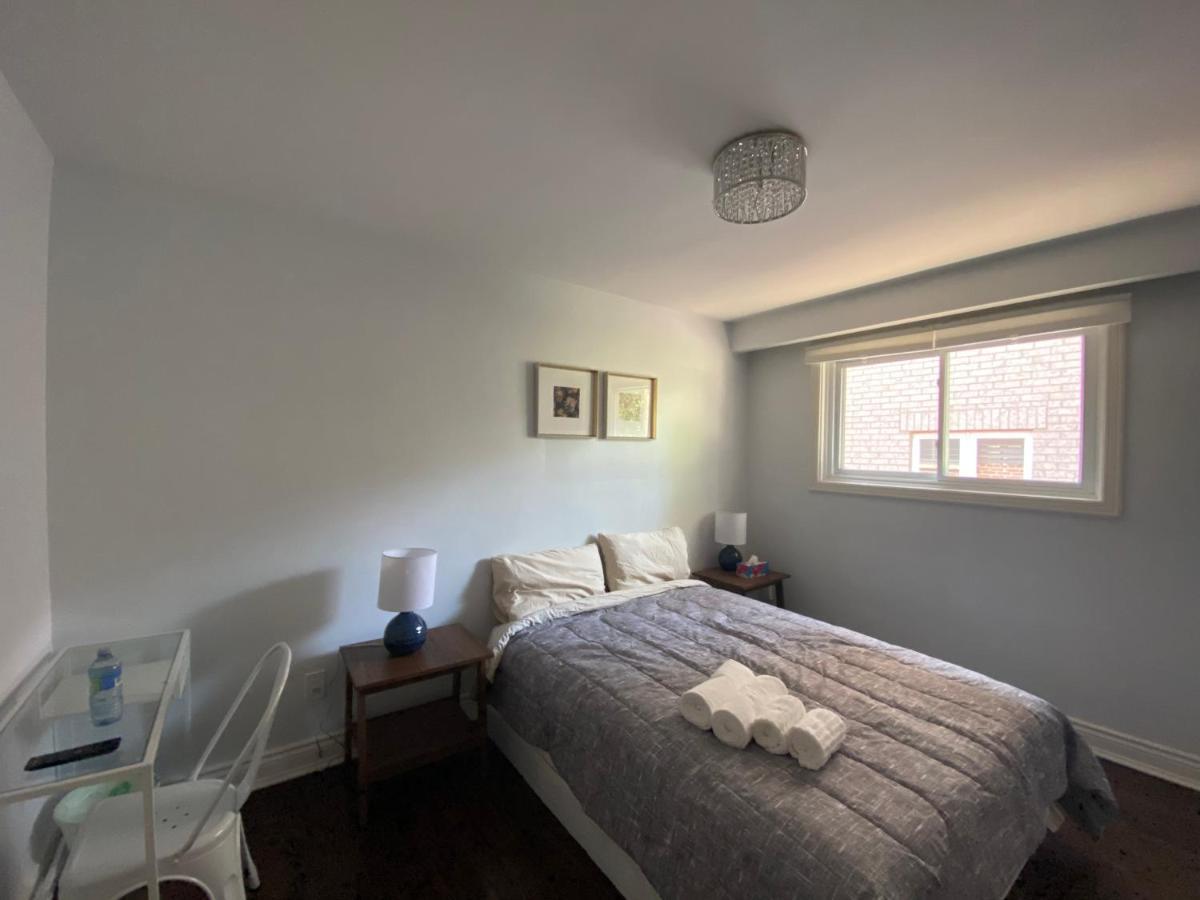 Yonge And Finch Subway !n Cozy & Modern Private Bdr With Shared Bathroom