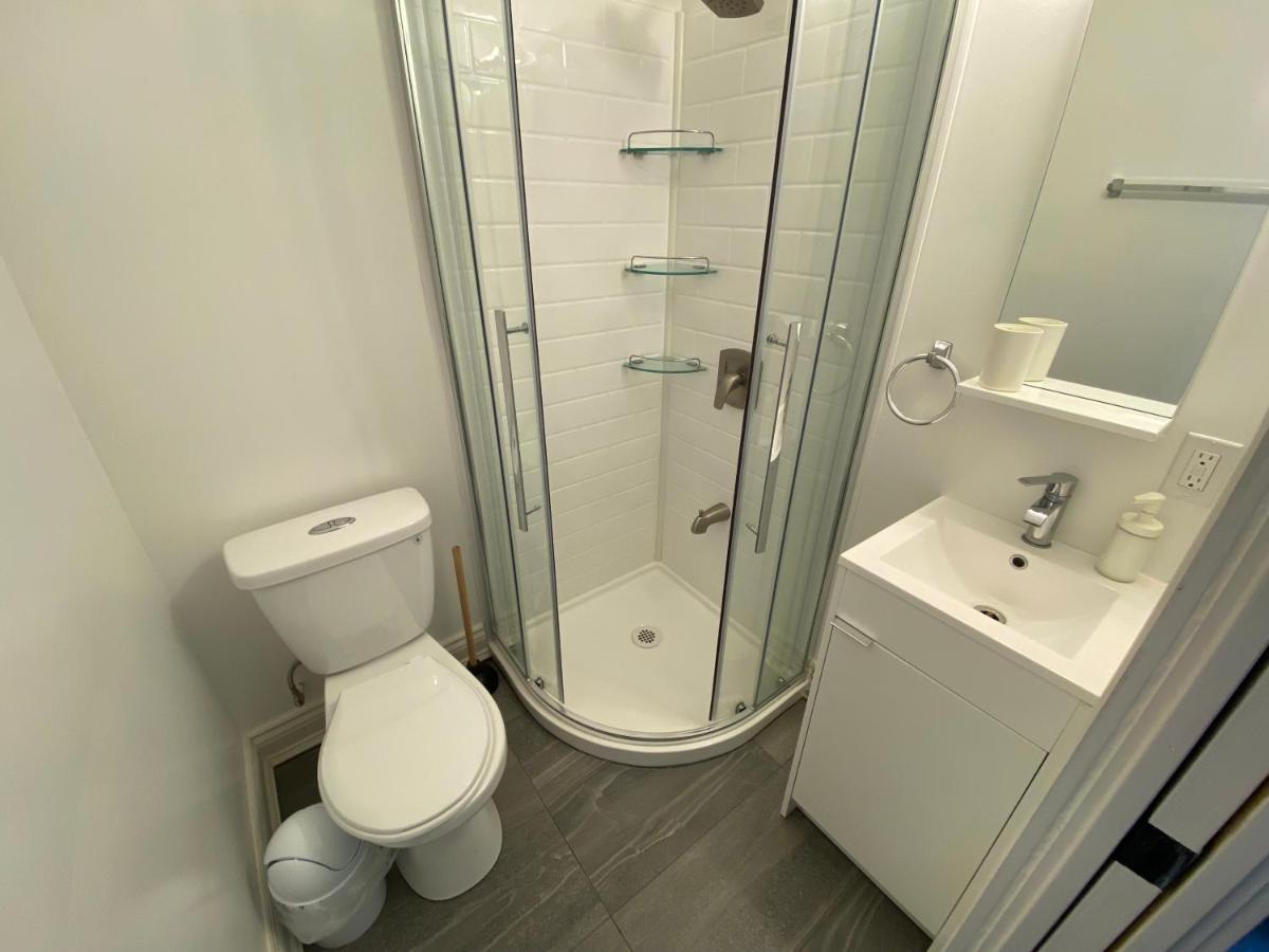 Yonge And Finch Subway !p Cozy & Quiet Private Bdr With Private Bathroom * Toronto