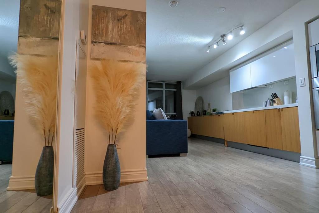 Apartment Lovely 2 Bed In Downtown Toronto