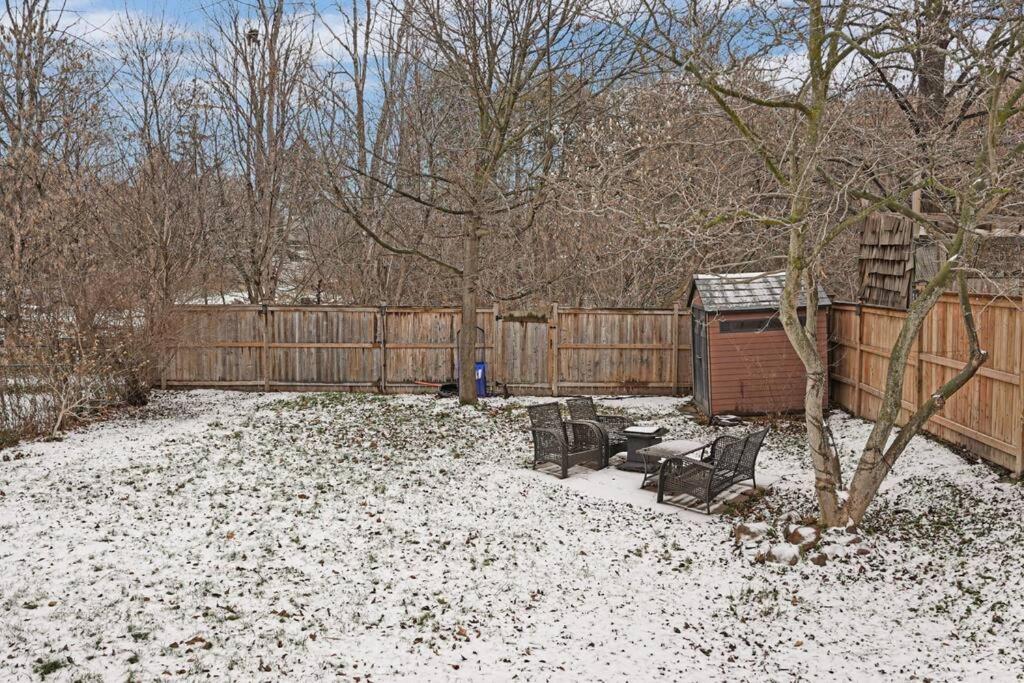 Charming Cozy Ravine Mins To Parks & Lake Entire House Holiday home *