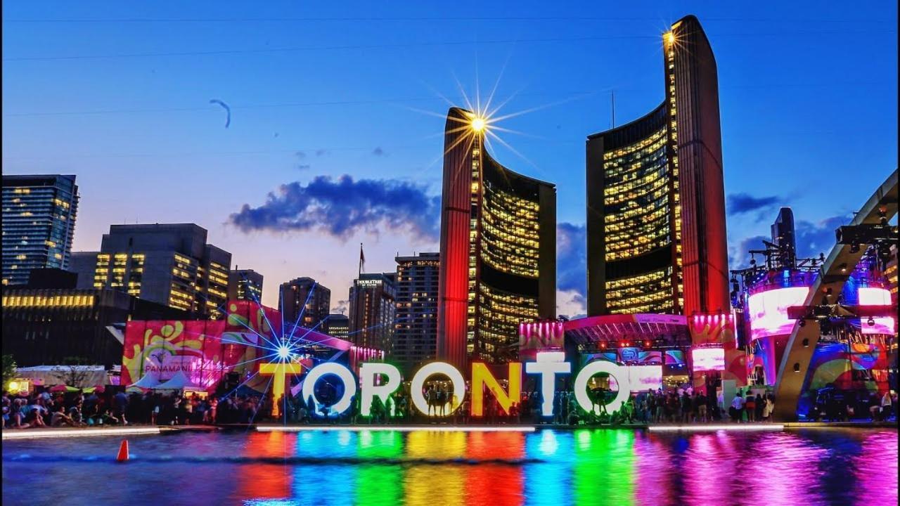 Lovely 2 Bed In Downtown *