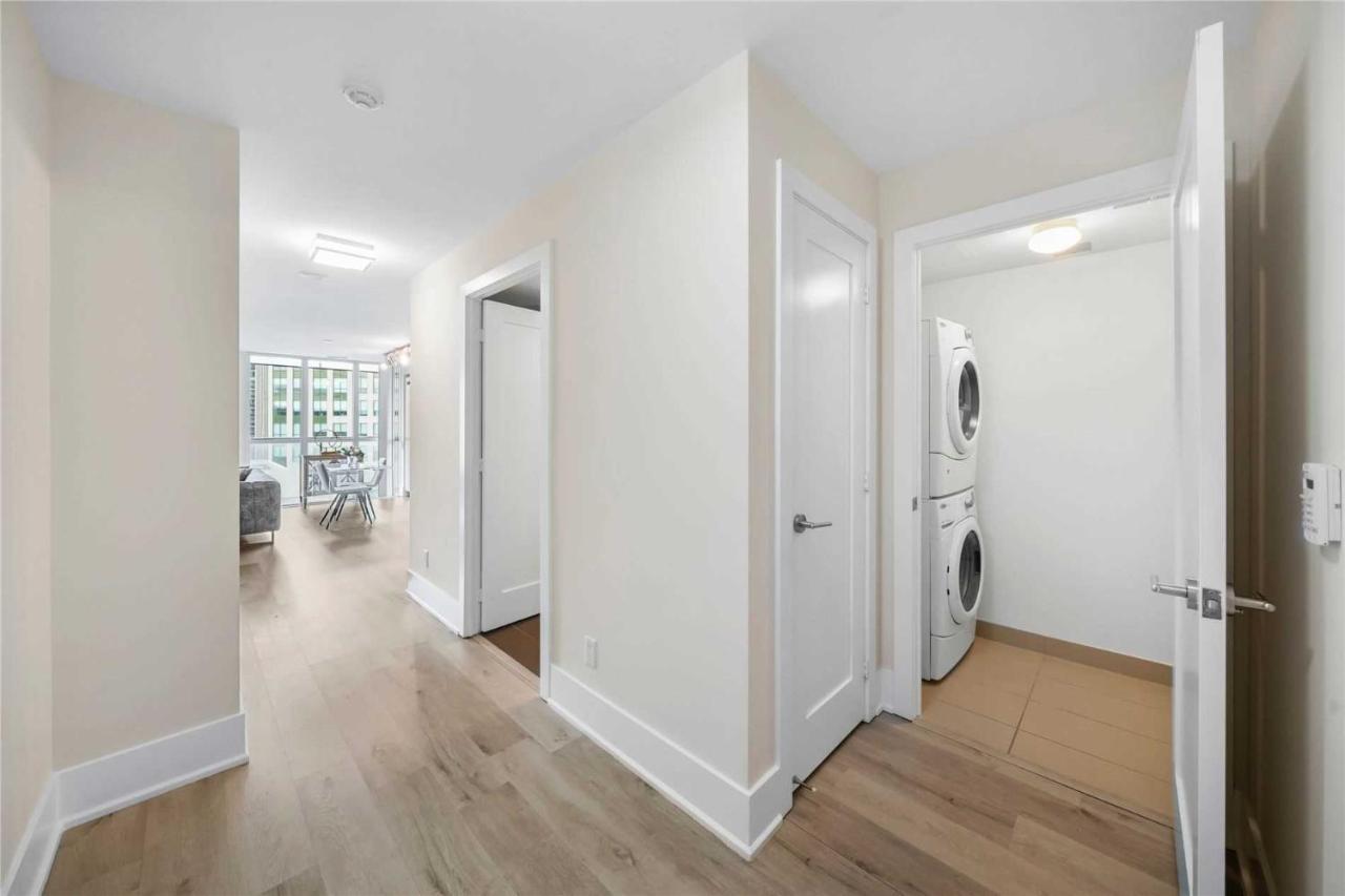 Planurstay - 2br & 2bth 300 Front Street West