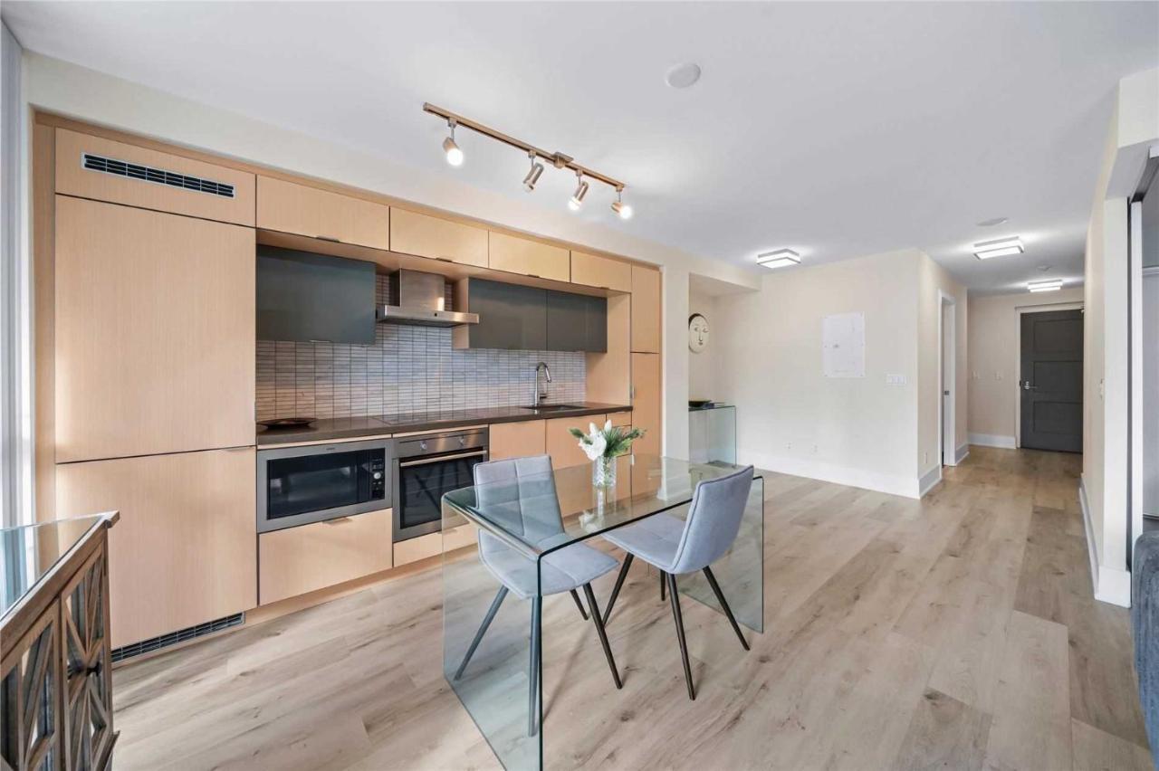 Planurstay - 2br & 2bth 300 Front Street West