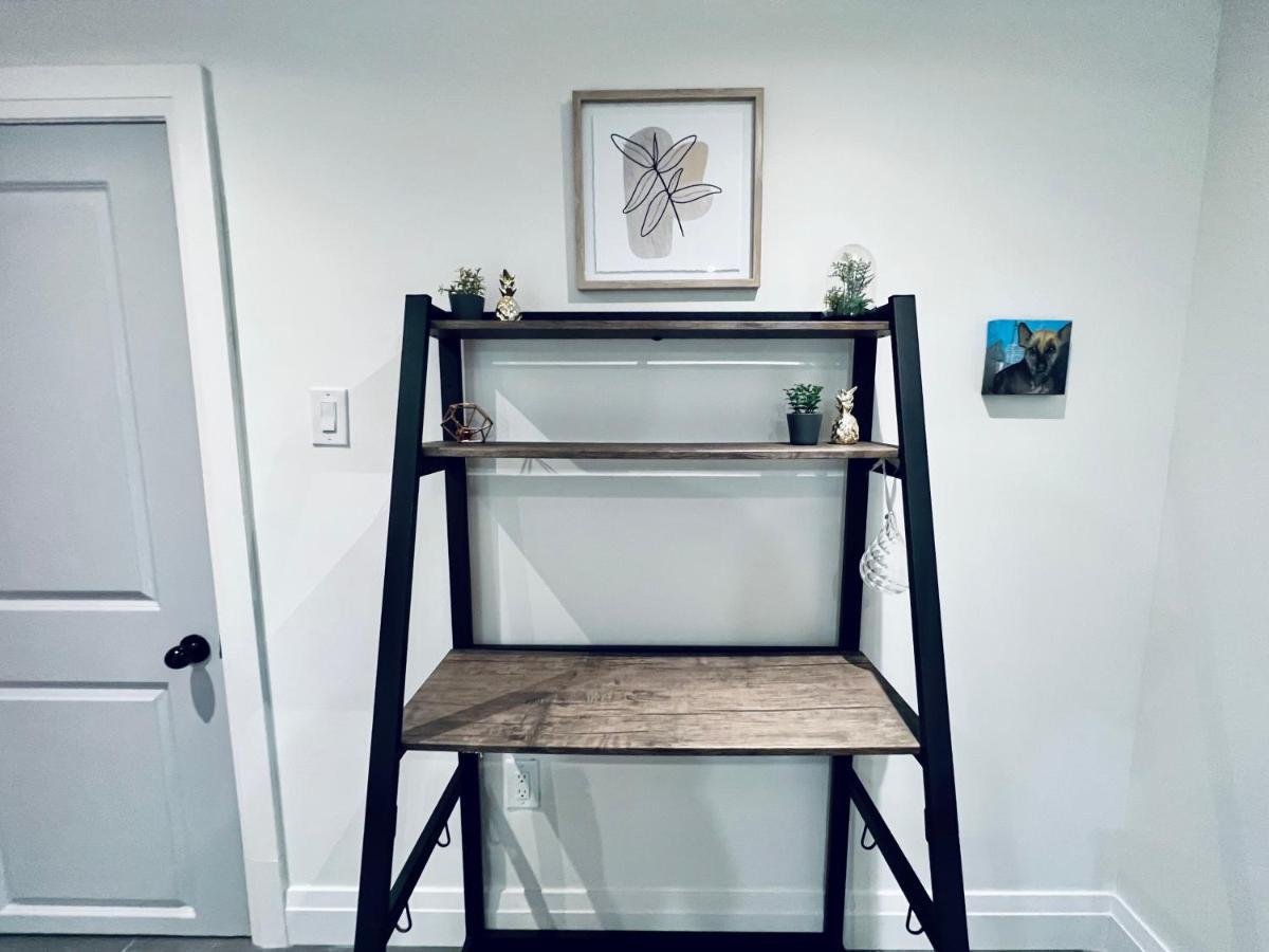 1 Bedroom In Downtown East Side Apartment *