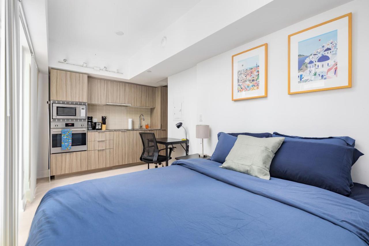 Micro Studio In Heart Of Downtown! * Toronto
