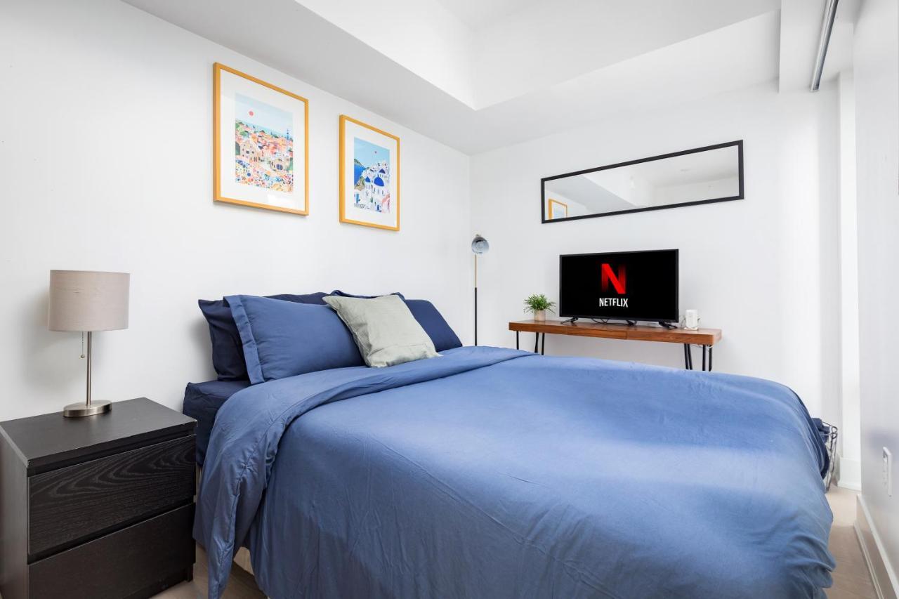 Micro Studio In Heart Of Downtown! * Toronto